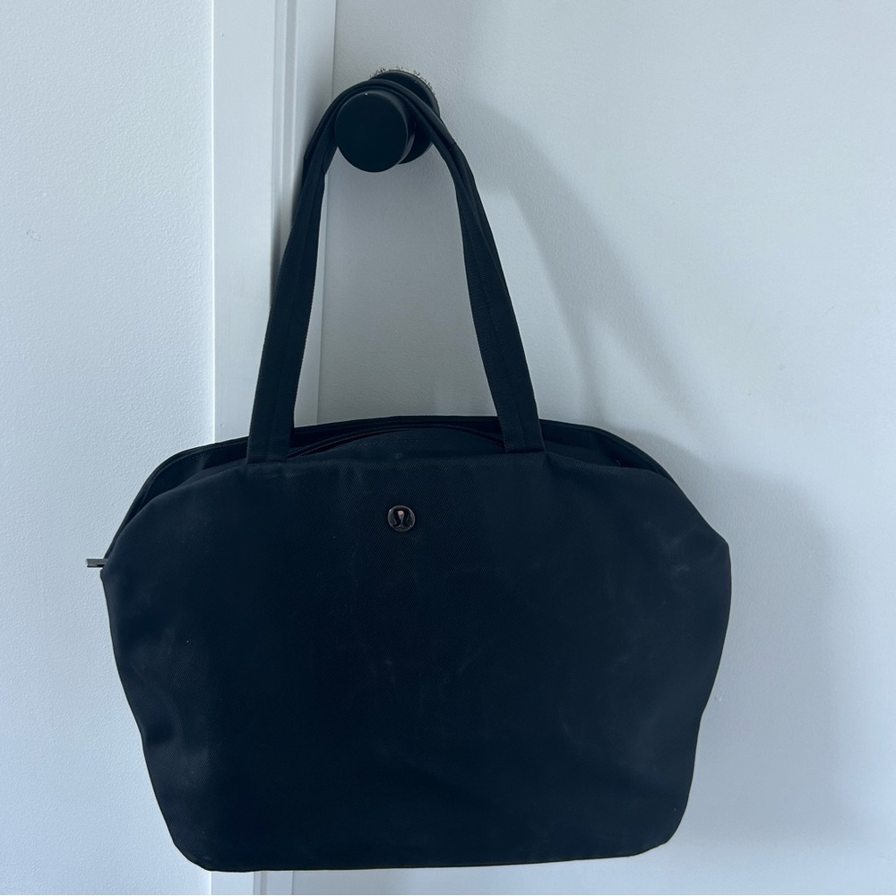 Lululemon duffle bag